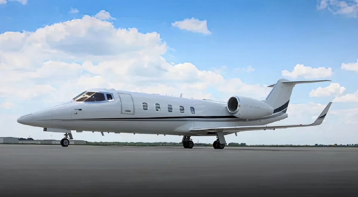 Learjet maintenance at Haven